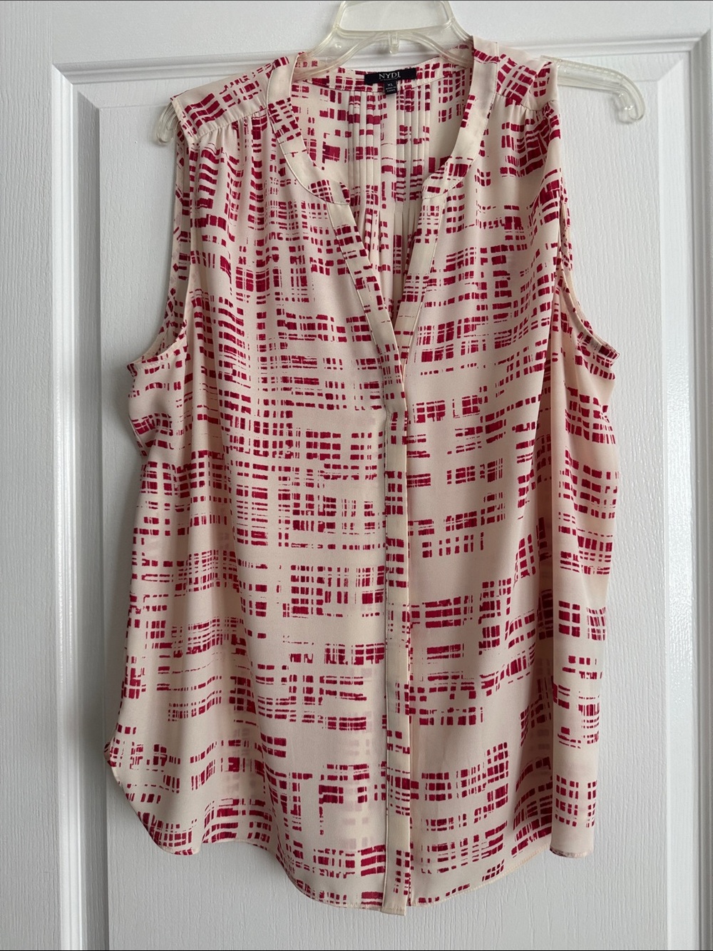 NYDJ Cream Sleeveless V-Neck Top with Red Abstract Print